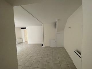 MAISON A LOUER - SAUJON